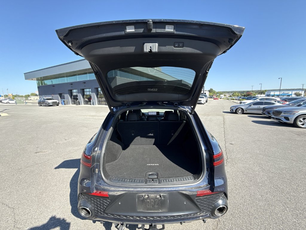 Used 2022 Genesis GV70 3.5T Sport w/ Sport Prestige Package AWD/4WD image 38