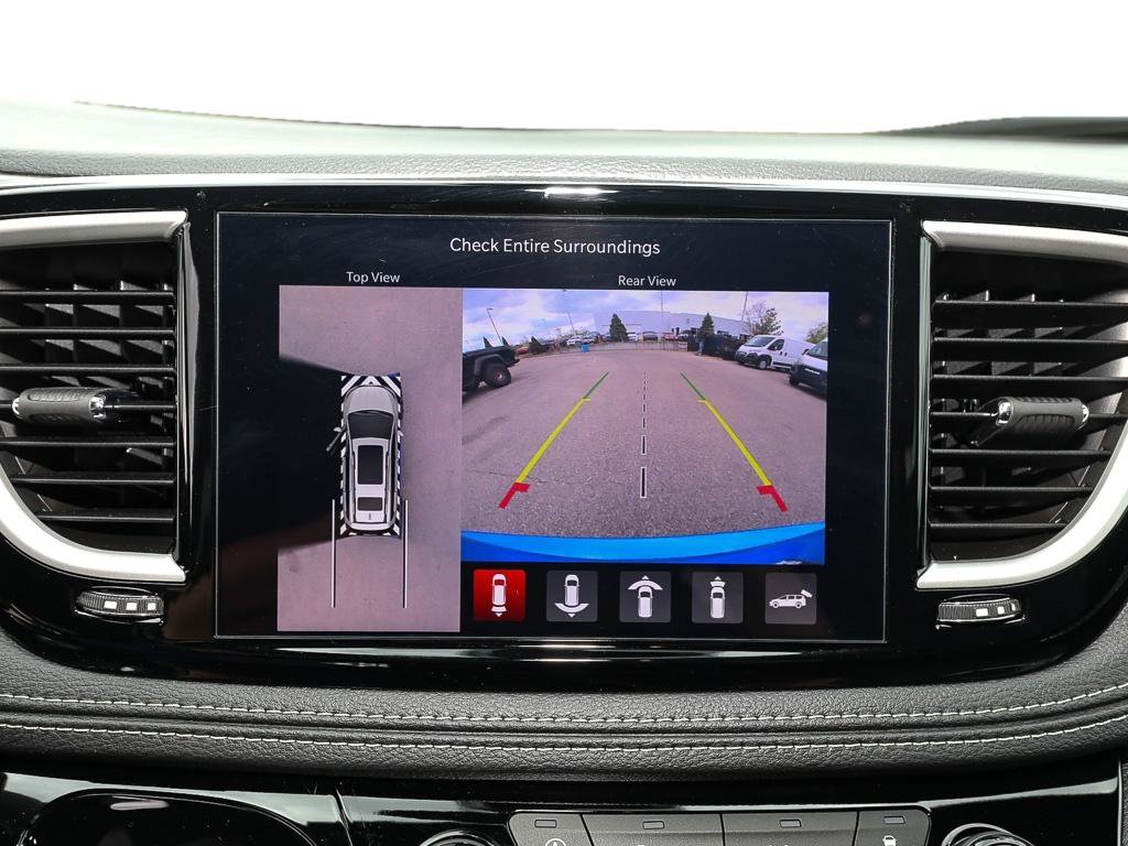 New 2026 Chrysler Pacifica Select AWD/4WD image 16