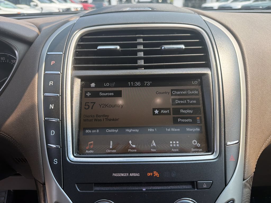 Used 2017 Lincoln MKX Reserve w/ Lincoln MKX Climate Package AWD/4WD image 23