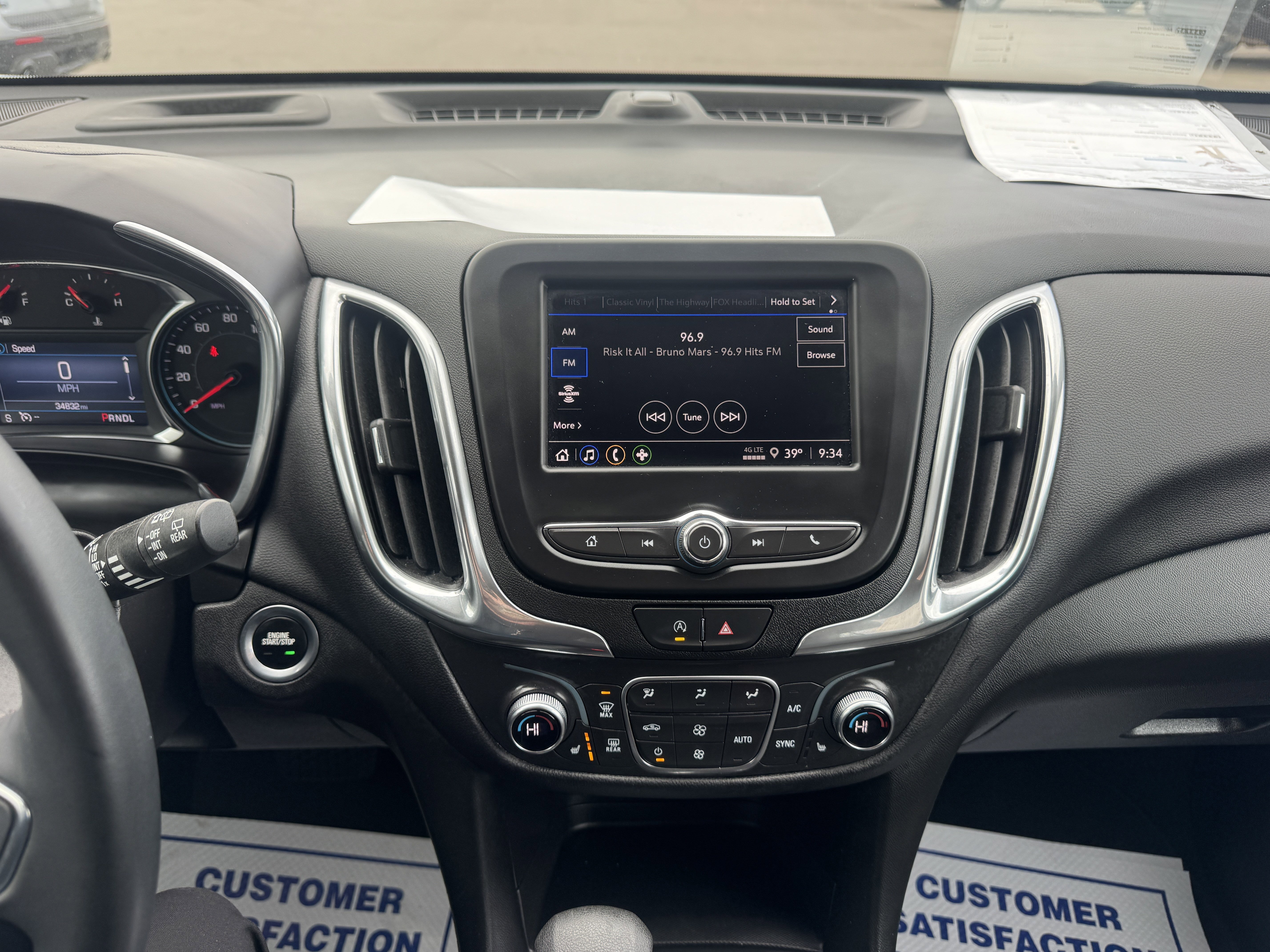 Used 2024 Chevrolet Equinox LT AWD/4WD image 21