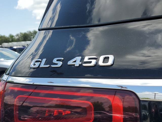 Used 2023 Mercedes-Benz GLS 450 4MATIC image 8