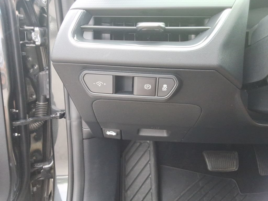 Used 2025 Kia K4 GT-Line FWD image 36