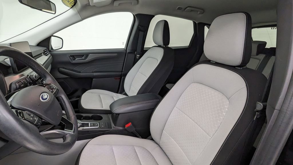 Certified 2023 Ford Escape Active image 2