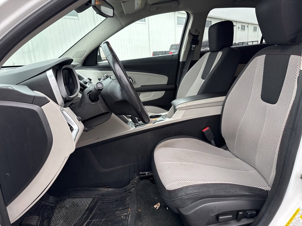 Used 2013 Chevrolet Equinox LT w/ Driver Convenience Package image 12