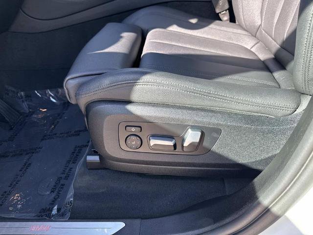 Used 2020 BMW X5 xDrive40i w/ Convenience Package AWD/4WD image 16