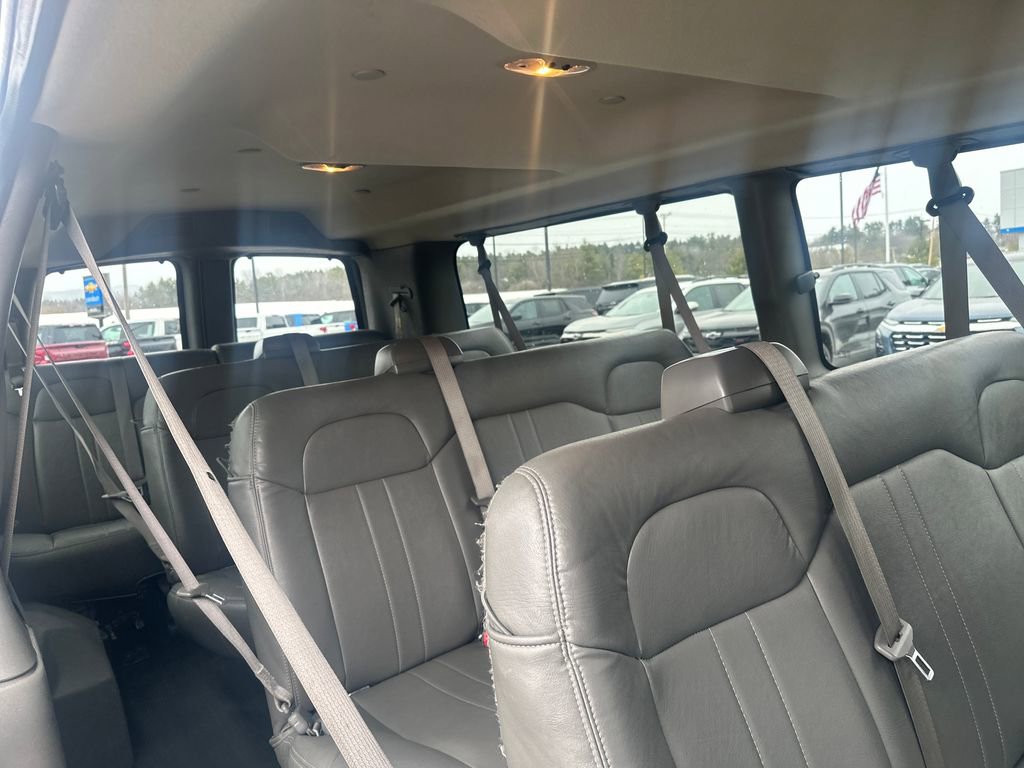 Used 2019 Chevrolet Express 3500 LS image 16