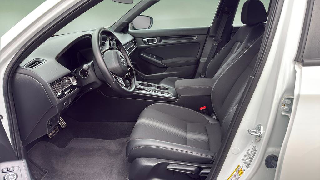 Used 2023 Honda Civic Sport image 6