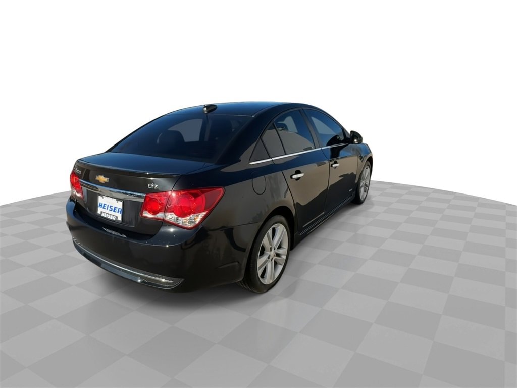 Used 2016 Chevrolet Cruze LTZ w/ Sun, Sound and Sport Package image 8