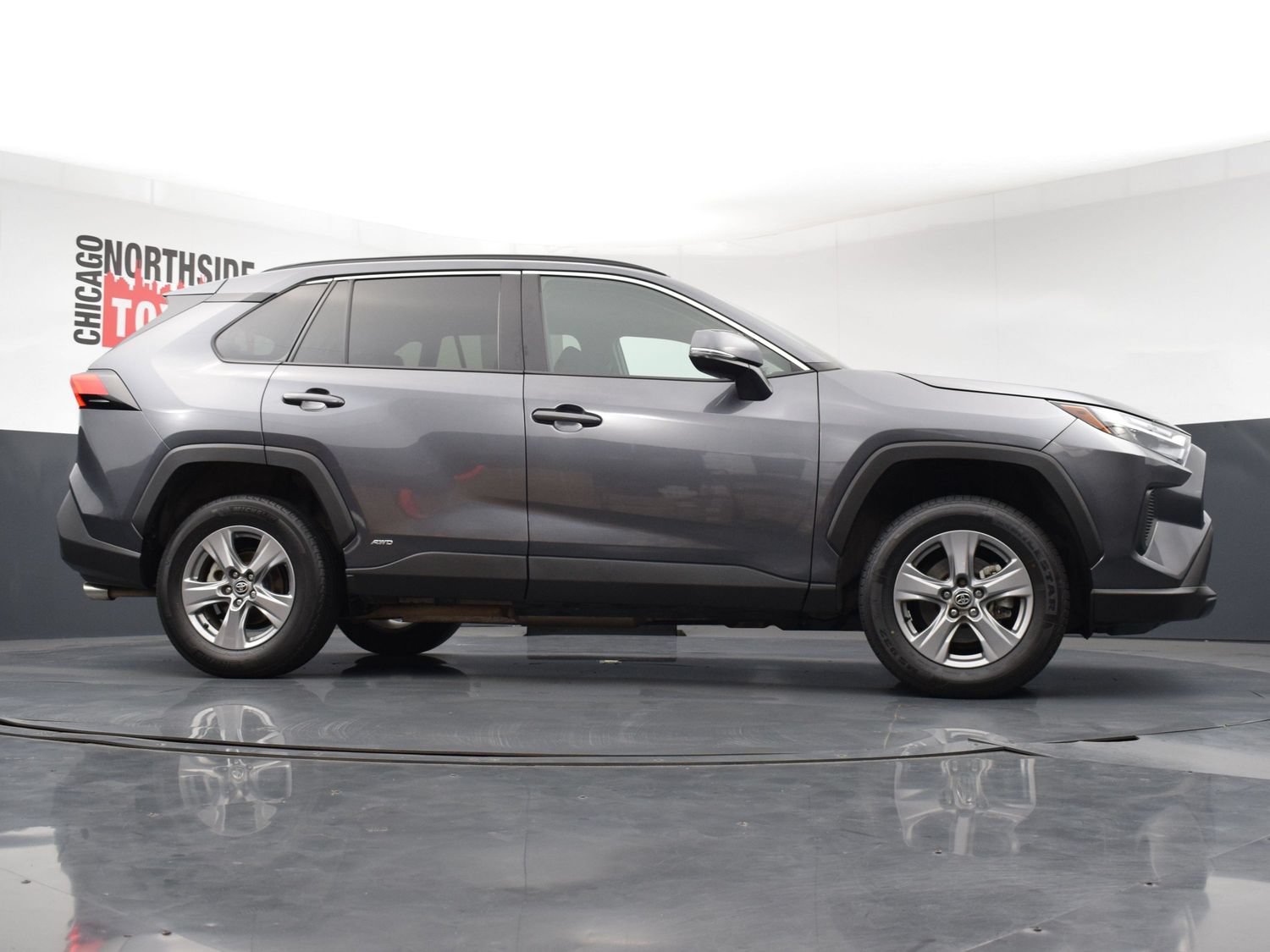 Used 2024 Toyota RAV4 LE AWD/4WD image 27