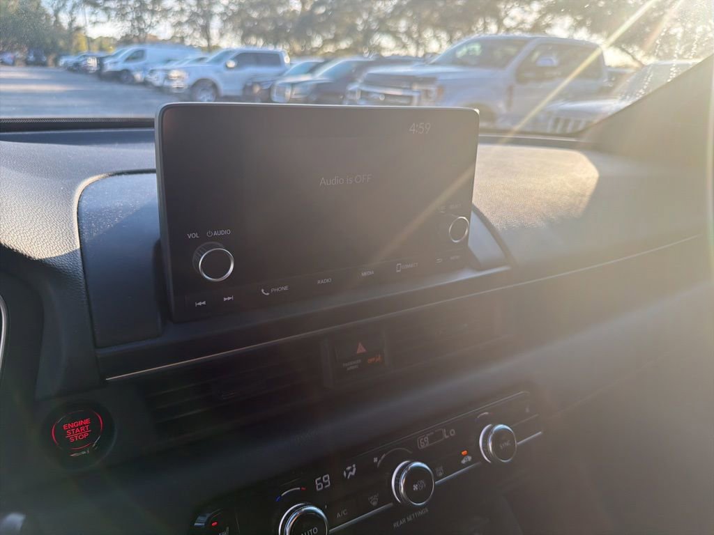 Used 2023 Honda Pilot Sport image 12