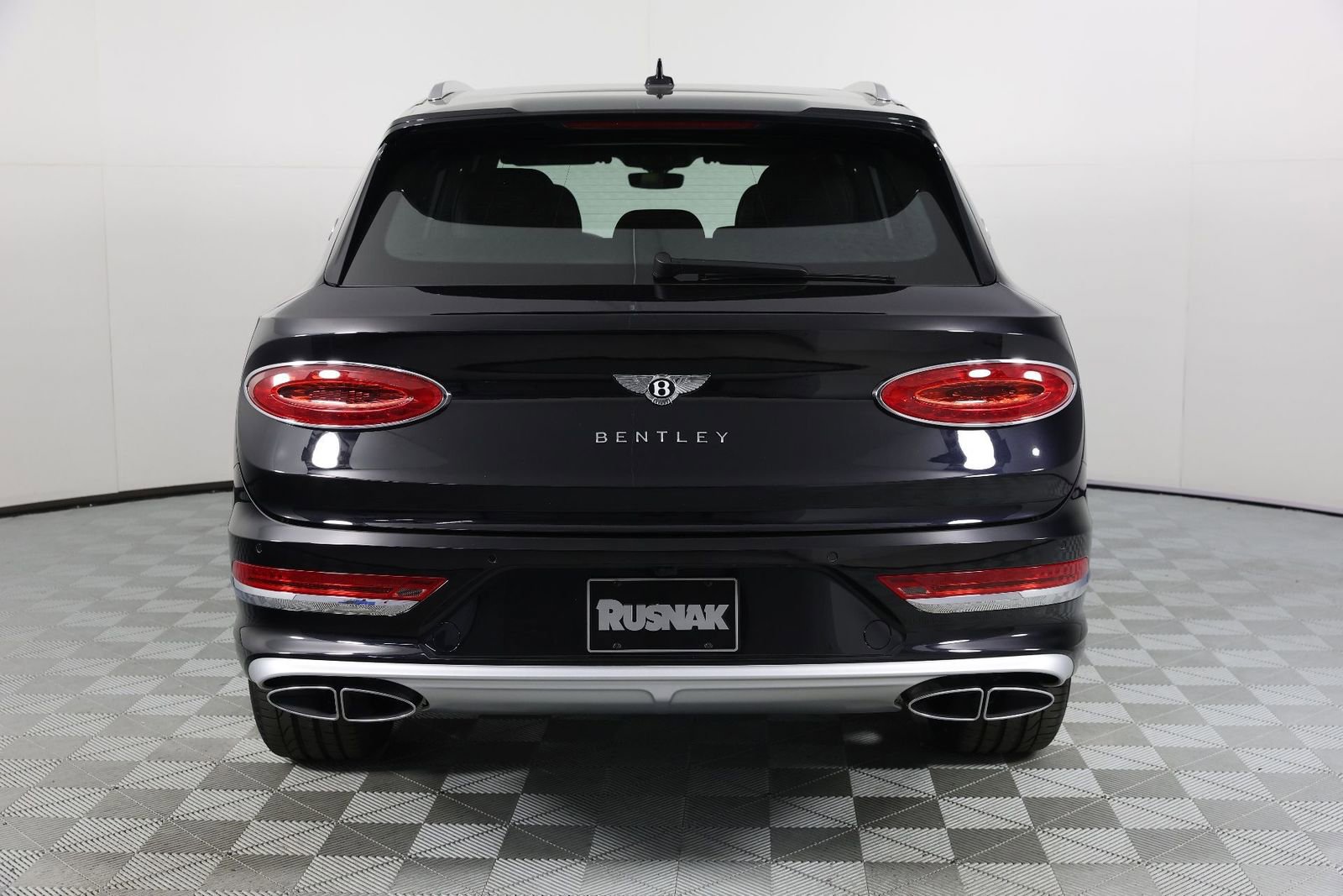 New 2025 Bentley Bentayga Extended Wheelbase AWD/4WD image 8