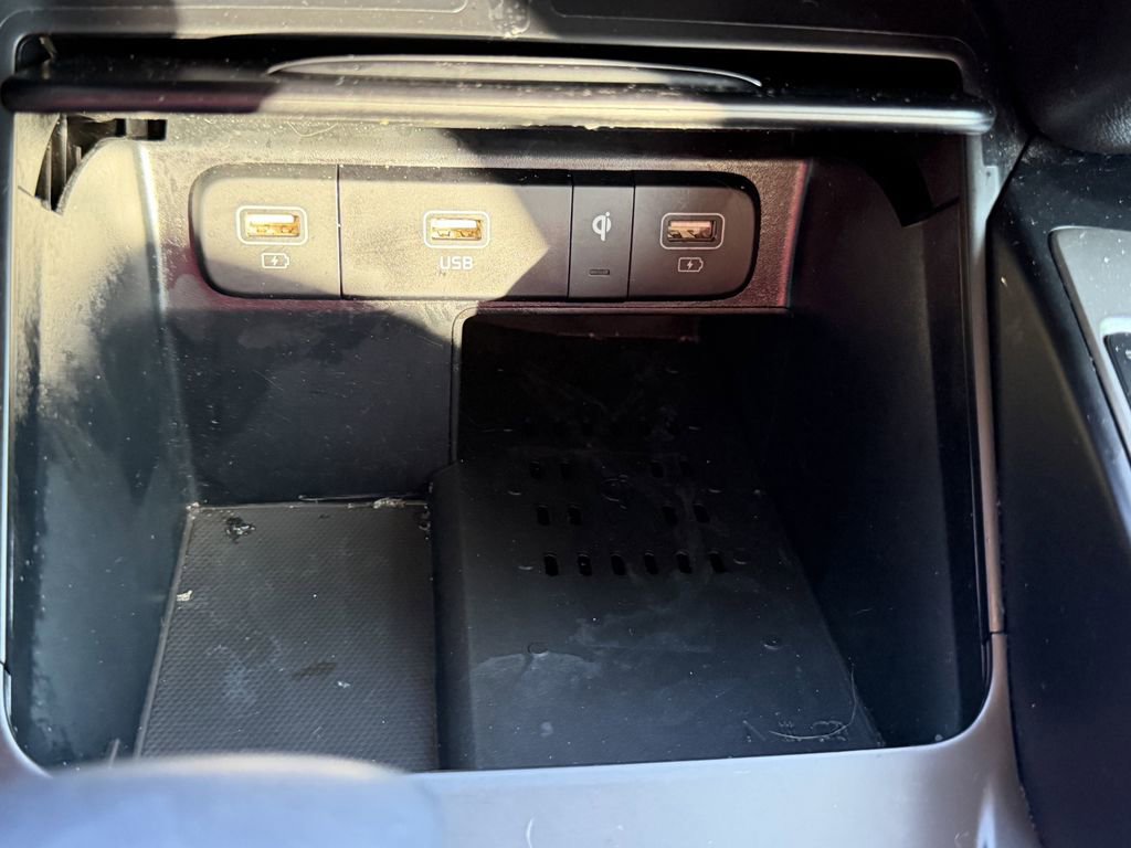 Certified 2023 Kia Sorento S w/ Panoramic Sunroof Package FWD image 23