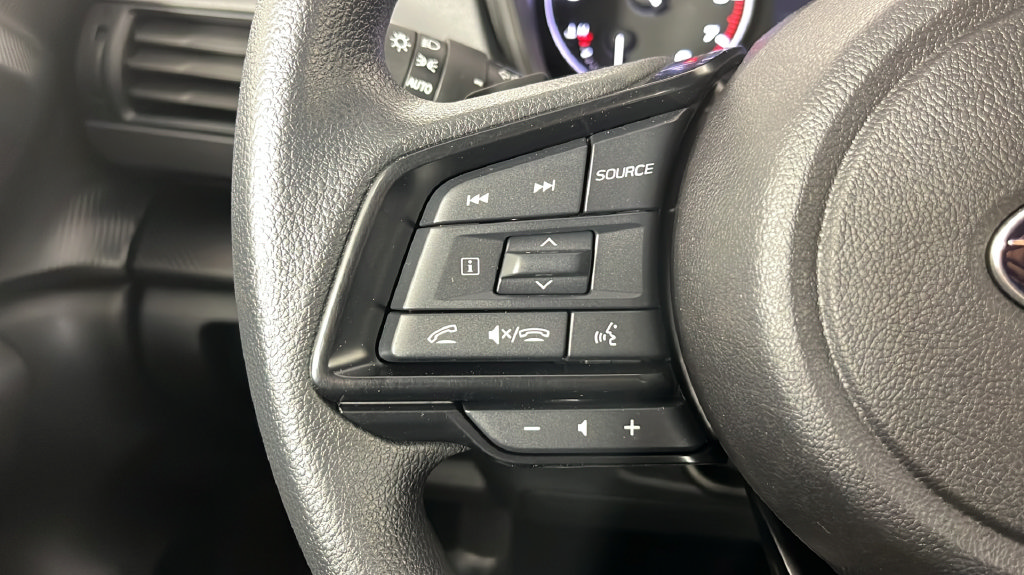 Used 2025 Subaru Crosstrek 2.5i Premium AWD/4WD image 24