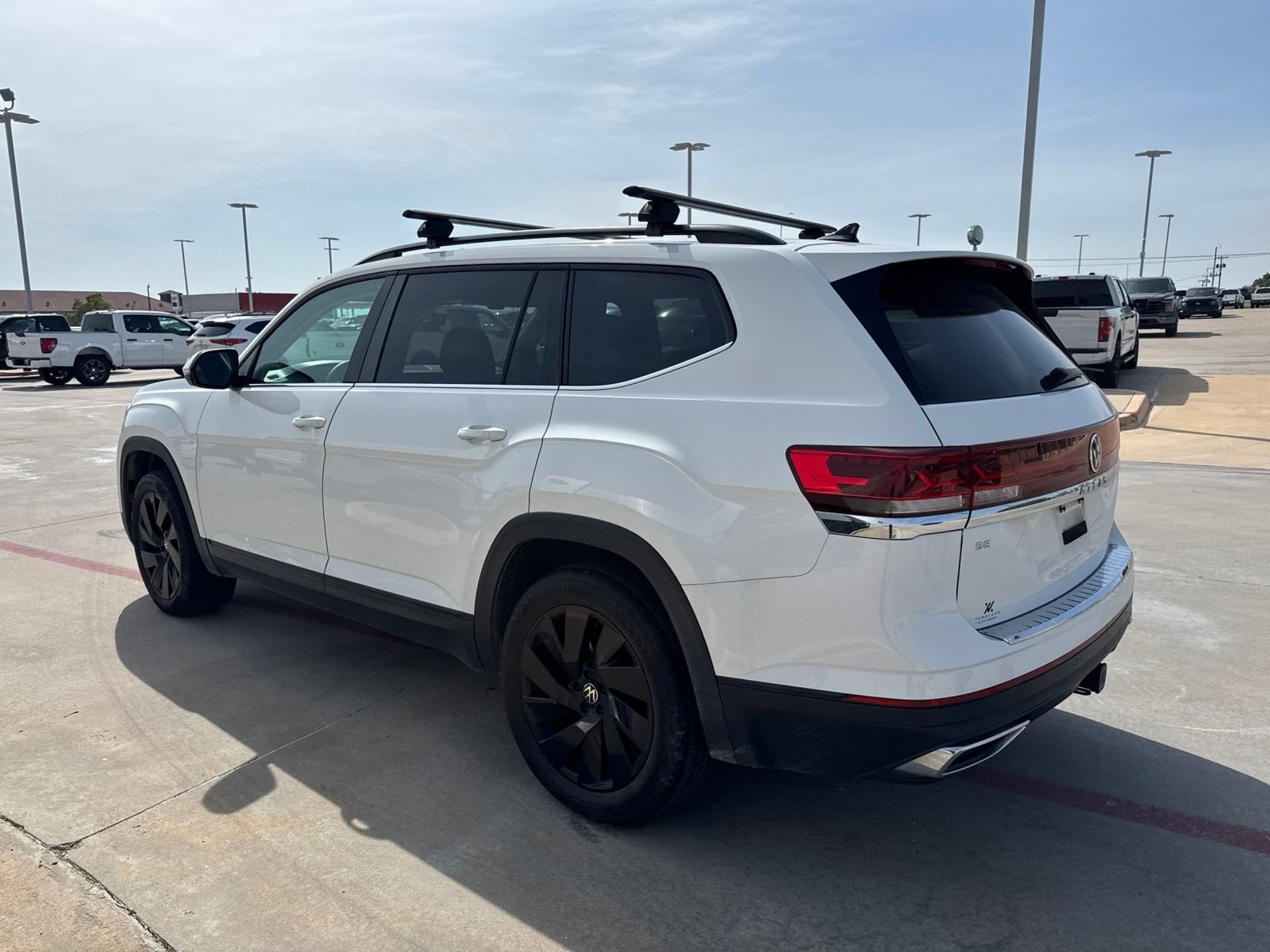 Used 2024 Volkswagen Atlas SE FWD image 5
