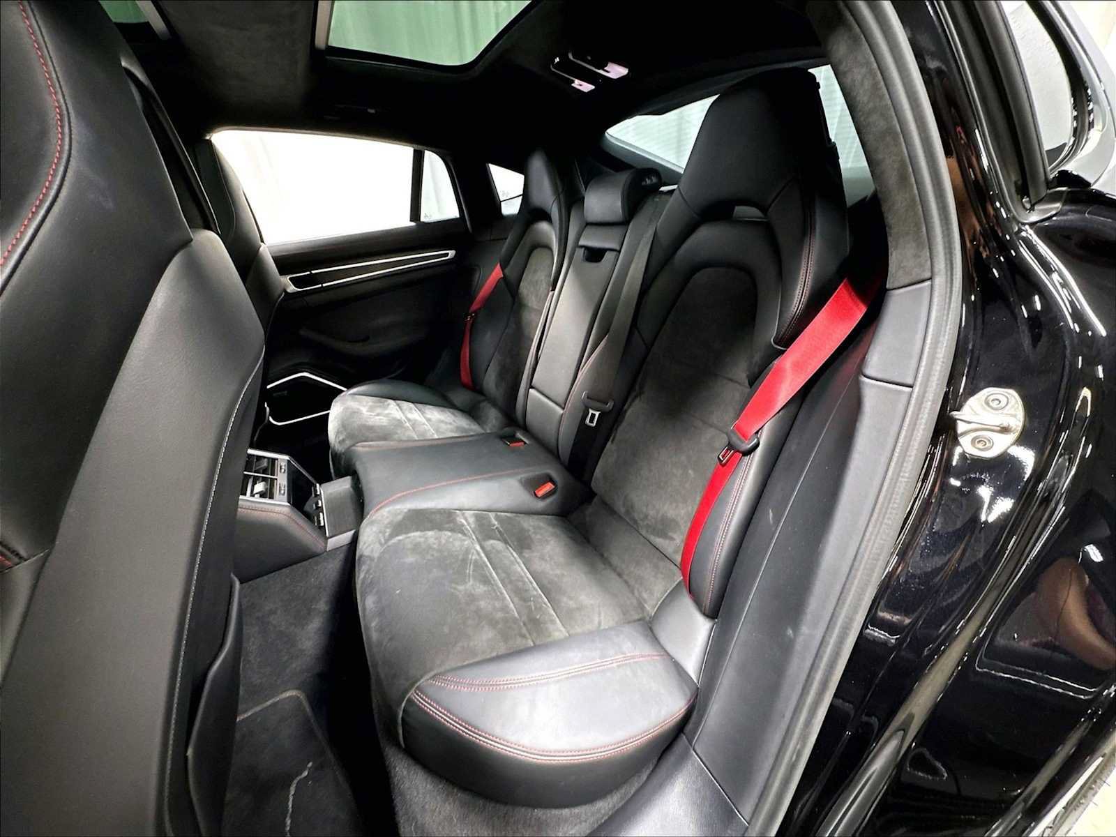 Used 2022 Porsche Panamera GTS AWD/4WD image 29