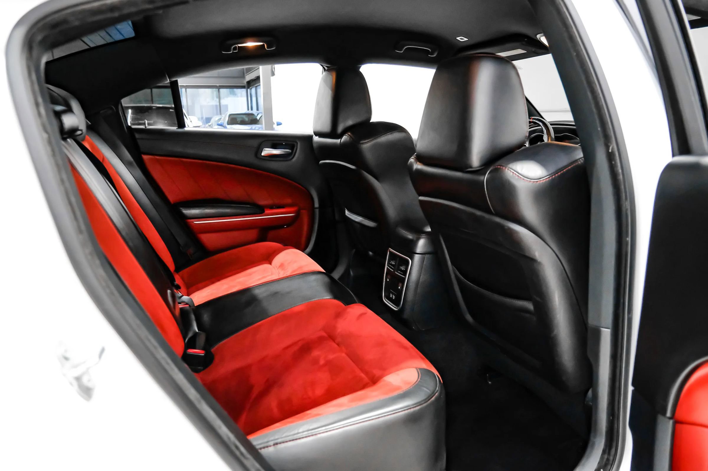Used 2019 Dodge Charger Scat Pack w/ Technology Group RWD image 51
