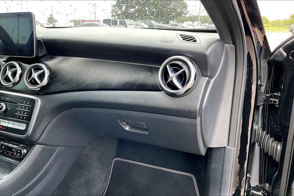 Used 2019 Mercedes-Benz GLA 250 4MATIC image 23