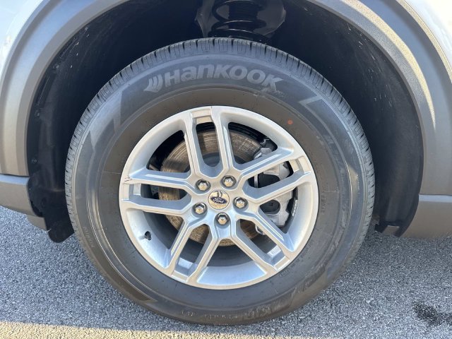 New 2026 Ford Explorer Active w/ Active Comfort Package RWD image 9