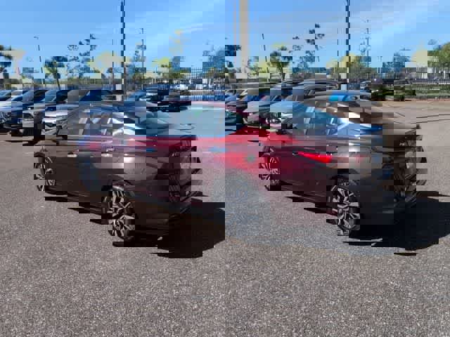 Used 2024 Nissan Altima 2.5 SV image 6