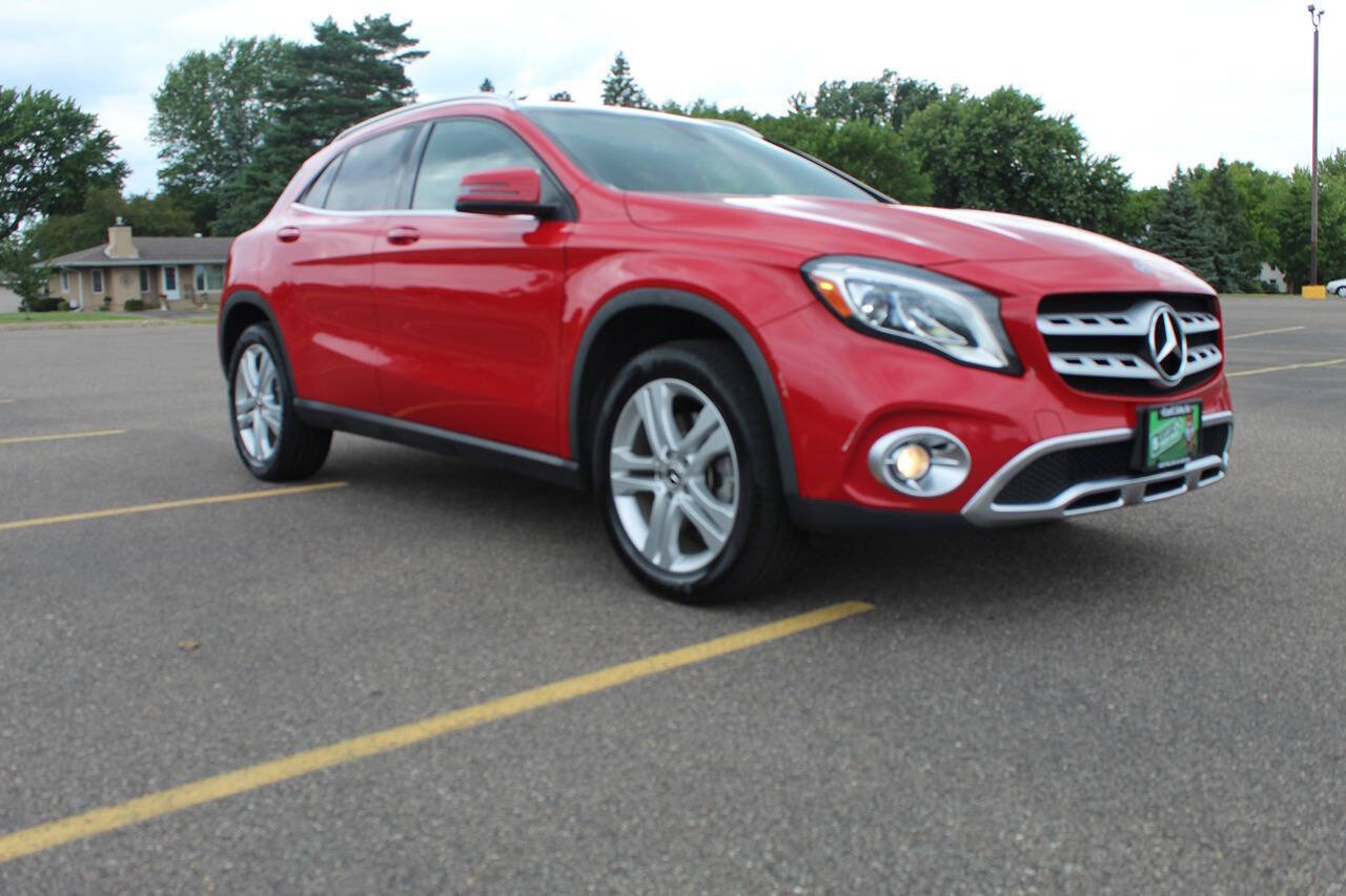 Used 2020 Mercedes-Benz GLA 250 4MATIC image 3