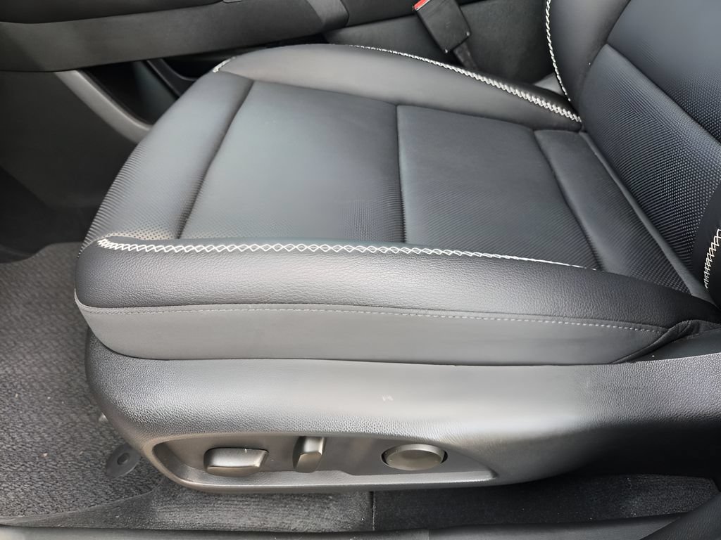 Used 2026 GMC Terrain Denali AWD/4WD image 20