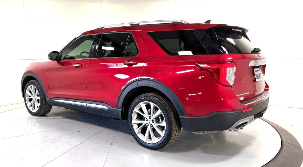 Used 2023 Ford Explorer Platinum w/ Technology Package AWD/4WD image 7