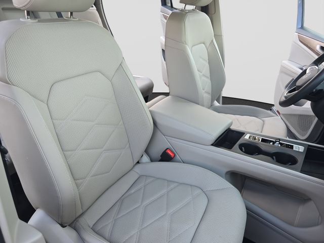 Used 2024 Volkswagen Atlas SE FWD image 10