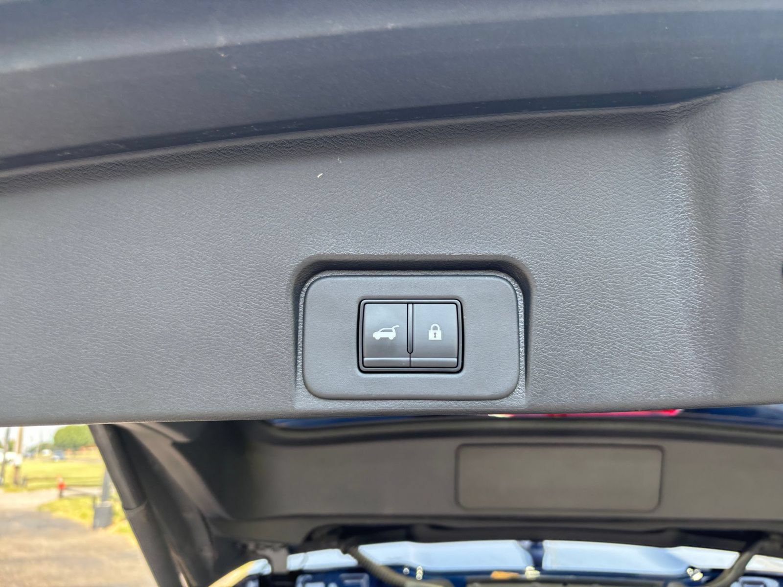 Used 2026 Nissan Rogue SV AWD/4WD image 23