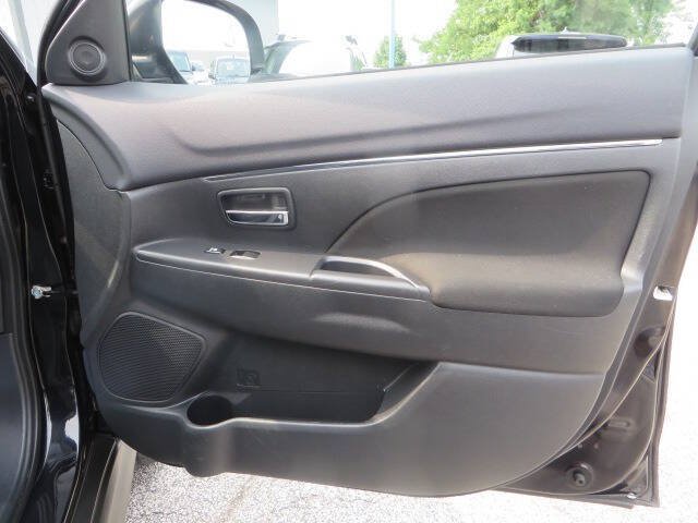 Used 2018 Mitsubishi Outlander Sport ES AWD/4WD image 12