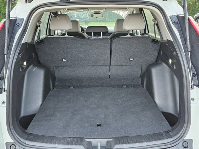 Used 2025 Honda CR-V LX image 14