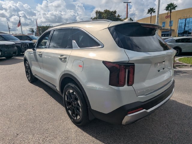 New 2026 Kia Sorento S FWD image 4