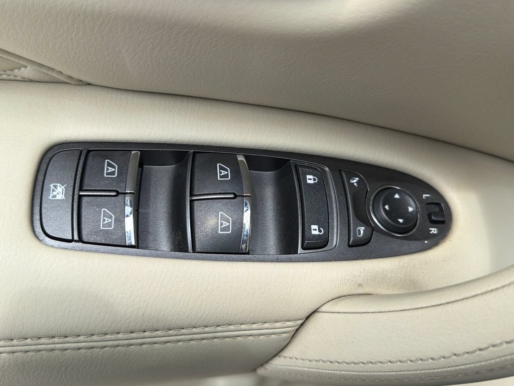 Used 2023 INFINITI QX80 Sensory w/ All-Season Package AWD/4WD image 30