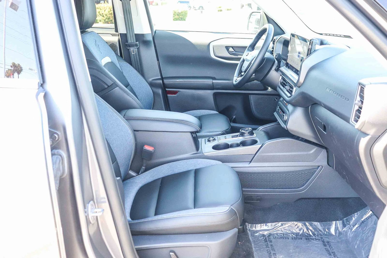 Used 2025 Ford Bronco Sport Outer Banks w/ Outer Banks Tech Package+ AWD/4WD image 16