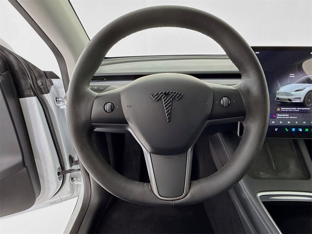 Used 2023 Tesla Model Y Long Range image 14