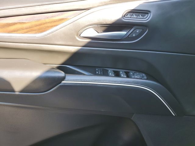 Used 2022 Cadillac Escalade Sport Platinum w/ LPO, ONYX Package image 16