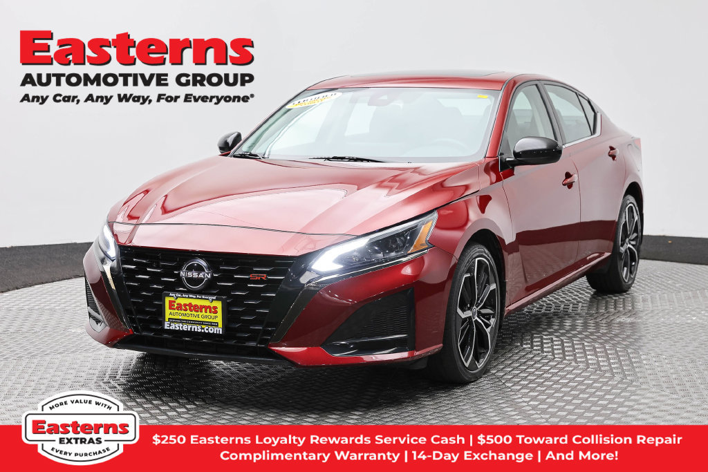 Used 2023 Nissan Altima 2.5 SR w/ SR Premium Package