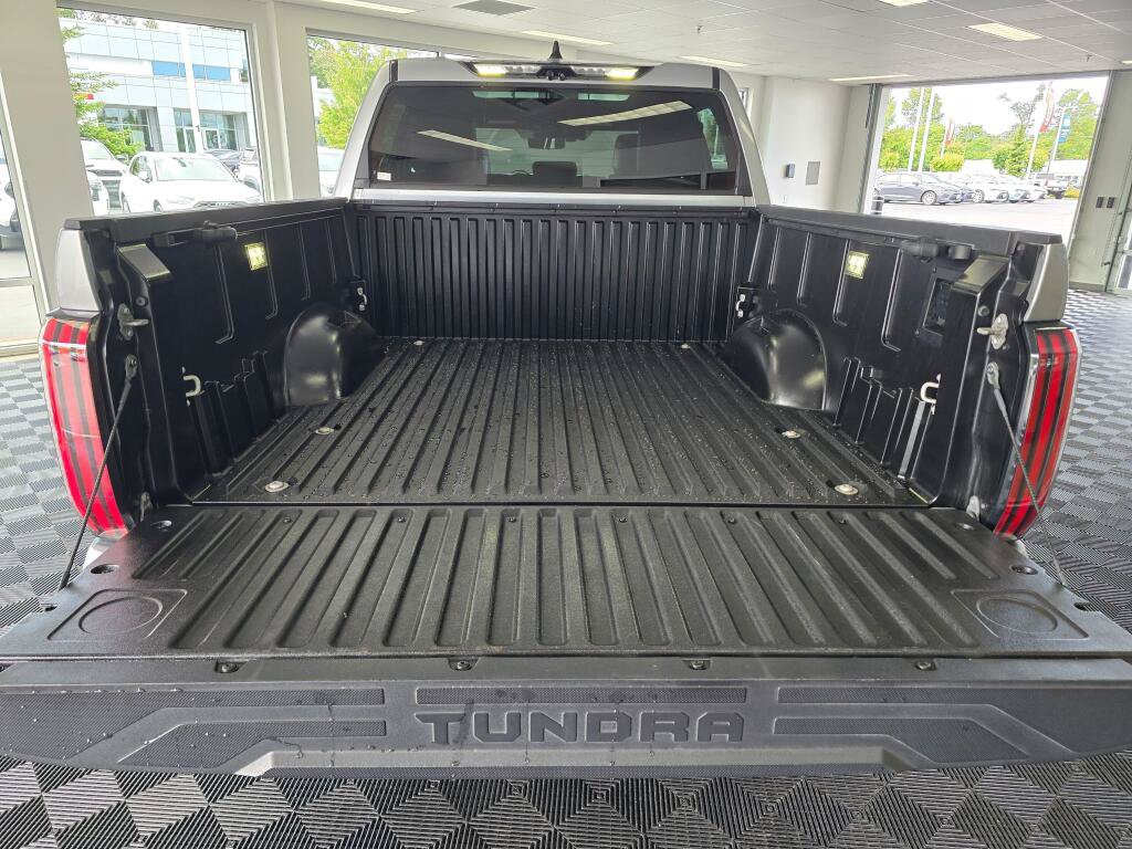 Used 2023 Toyota Tundra Platinum AWD/4WD image 14