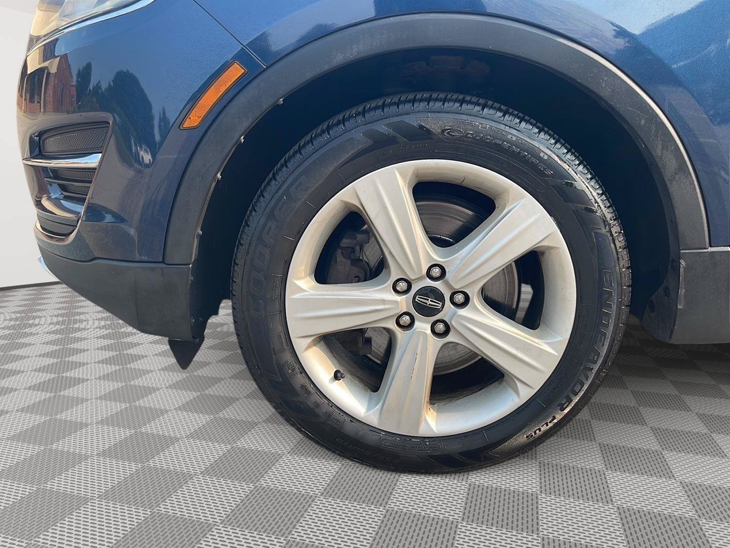 Used 2017 Lincoln MKC Premiere AWD/4WD image 9