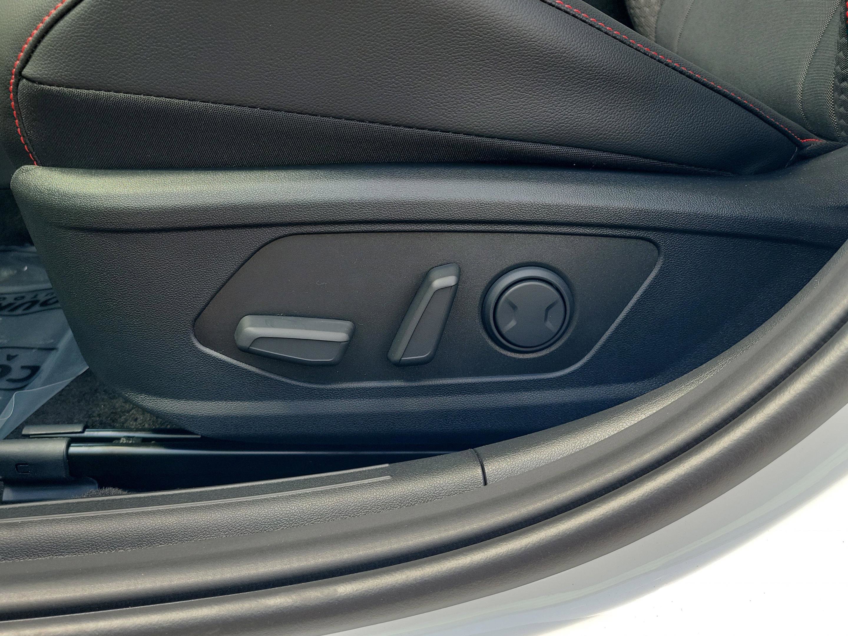 New 2026 Hyundai Elantra N Line FWD image 18