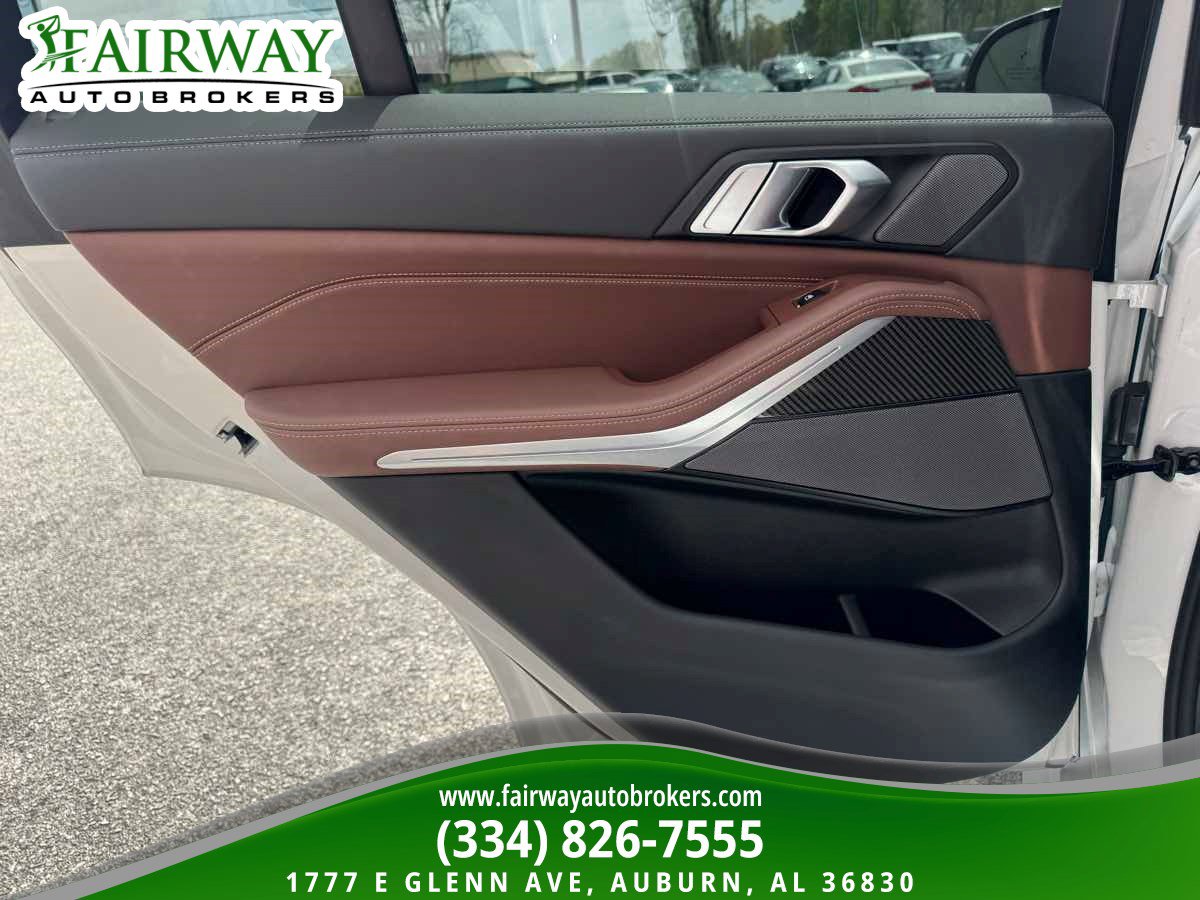 Used 2026 BMW X5 M60i w/ Climate Comfort Package image 30