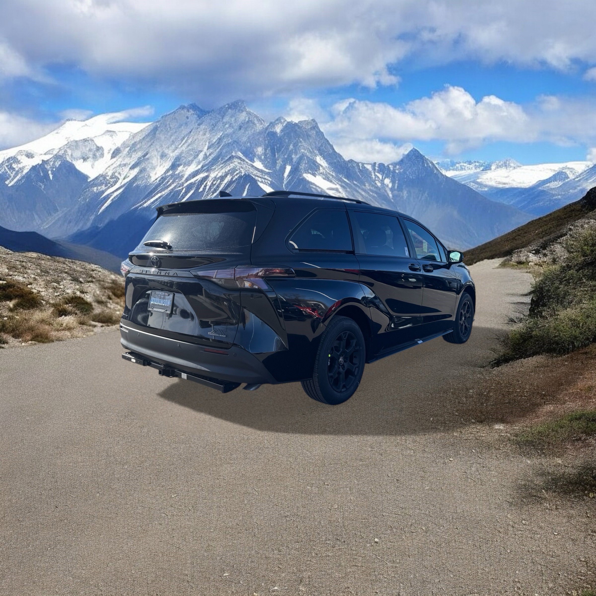 New 2026 Toyota Sienna XLE Woodland Edition AWD/4WD image 5