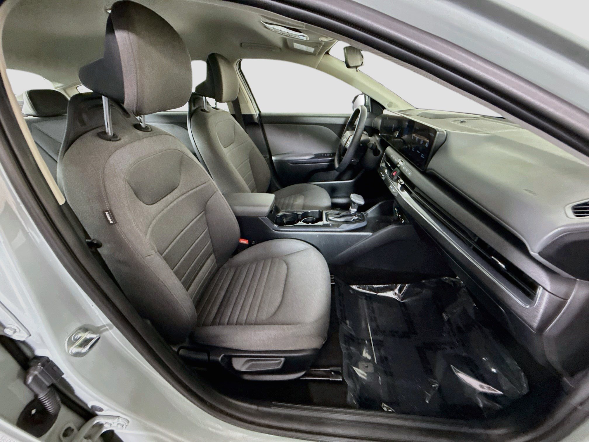 Used 2025 Kia K4 EX FWD image 29