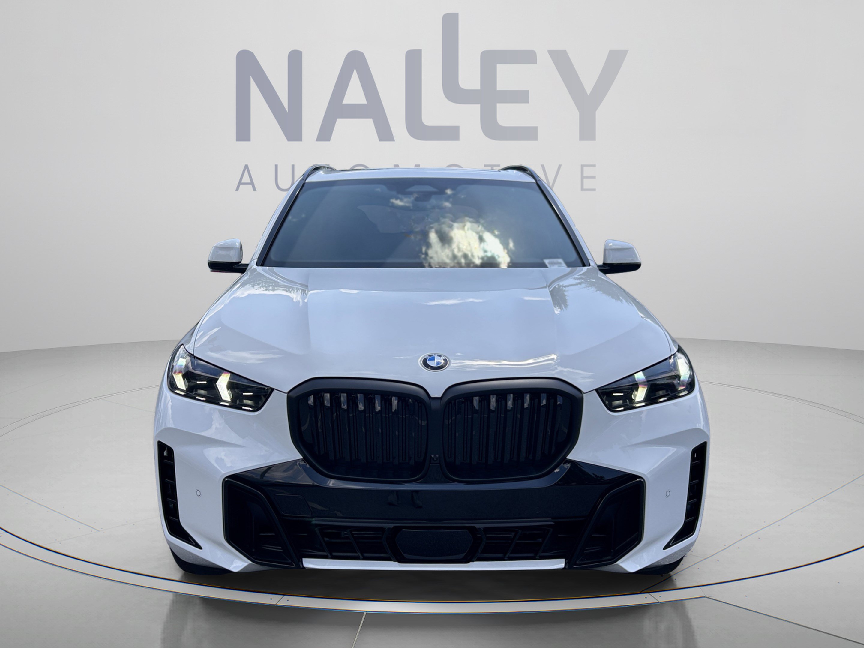 New 2026 BMW X5 xDrive40i w/ M Sport Package AWD/4WD image 5
