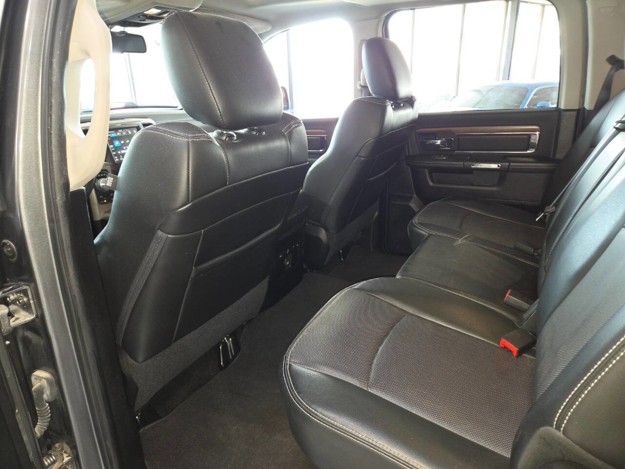 Used 2013 RAM 1500 Laramie w/ Convenience Group AWD/4WD image 23