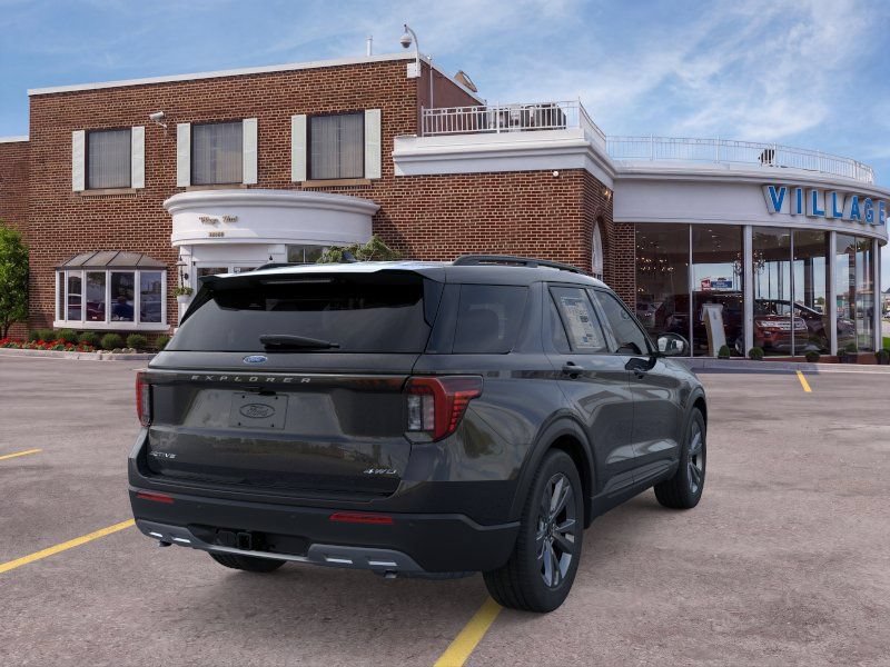 New 2026 Ford Explorer Active w/ Active Comfort Package AWD/4WD image 8