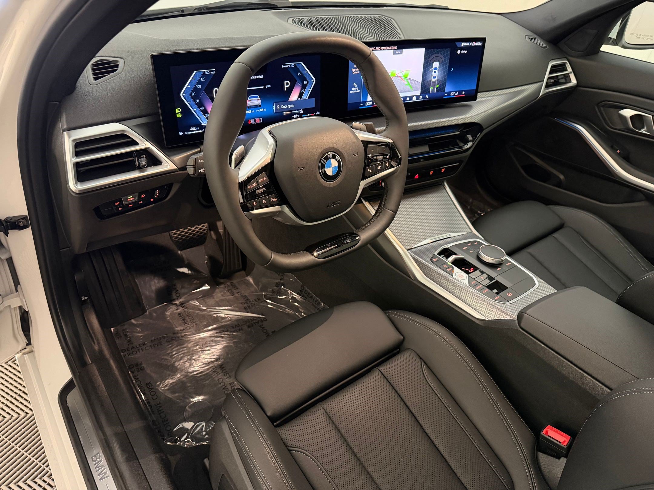 Used 2026 BMW 330i xDrive Sedan w/ Convenience Package AWD/4WD image 4