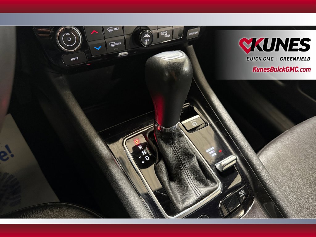 Used 2024 Jeep Compass Latitude AWD/4WD image 27