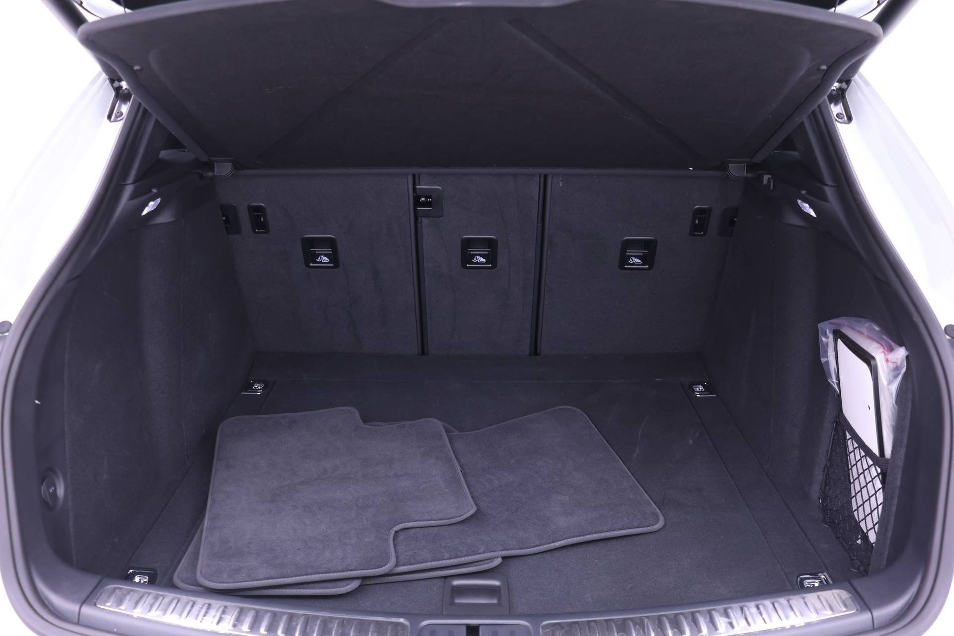 Used 2025 Porsche Macan image 20