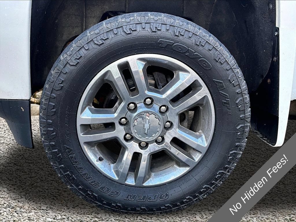 Used 2019 Chevrolet Silverado 2500 High Country w/ Duramax Plus Package AWD/4WD image 9