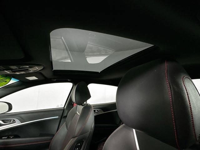 Used 2023 Genesis G70 2.0T w/ Sport Prestige Package image 21